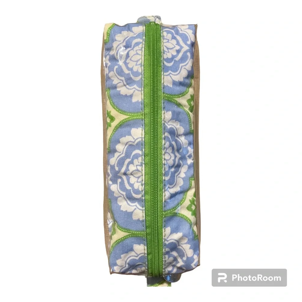 Buckhead Betties - zippered goodie bag